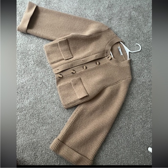 Tan Ribbed Button-Up Cardigan - Picture 2 of 11